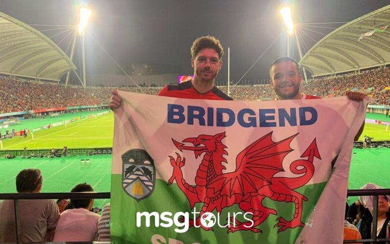 Matt Davies Supporter in Japan