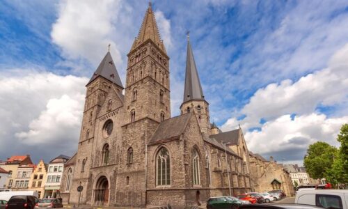 historic-sintjacobskerk-church-dedicated-saint-james-ghent-belgium_218319-11220 church